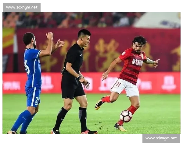 恒大主场迎战贵州智诚联赛焦点对决看点全面解析实力走向与战术博弈前瞻