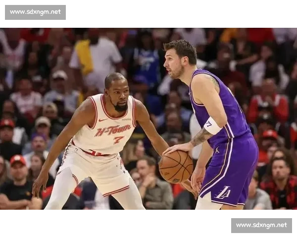 美职篮湖人对阵热火在线直播全程高清看点解析赛前预测球星表现焦点战