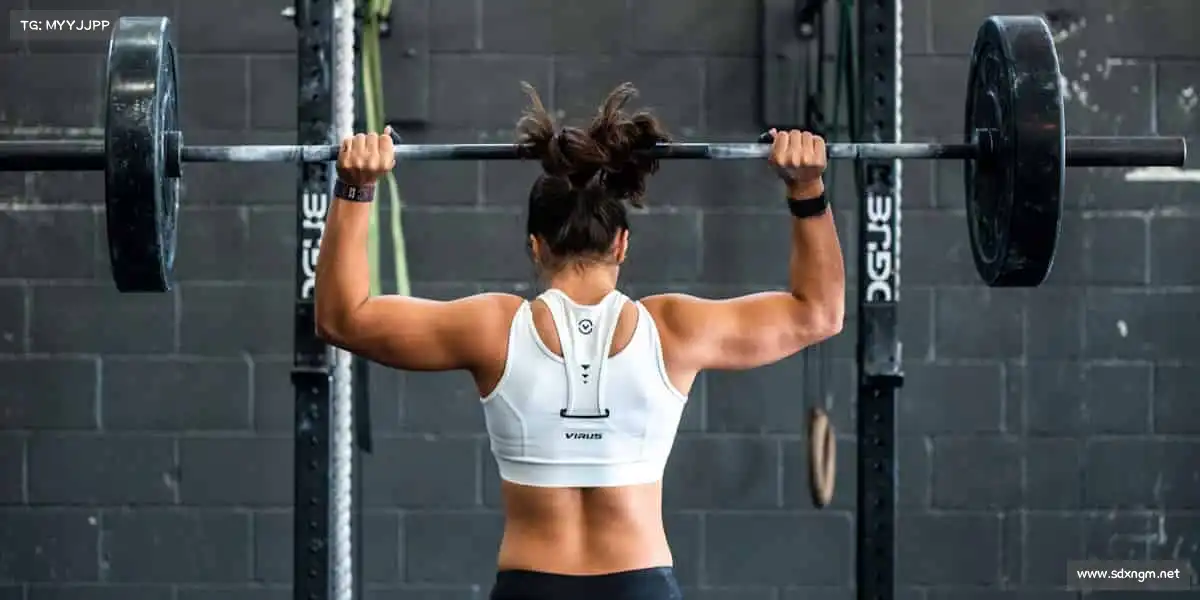 milan米兰🏊‍♀️碧波中迸发力量，赛场上绽放光芒 —— 你的精彩，值得被看见！